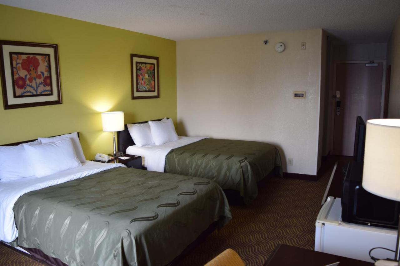 רוקי מאונט Quality Inn מראה חיצוני תמונה