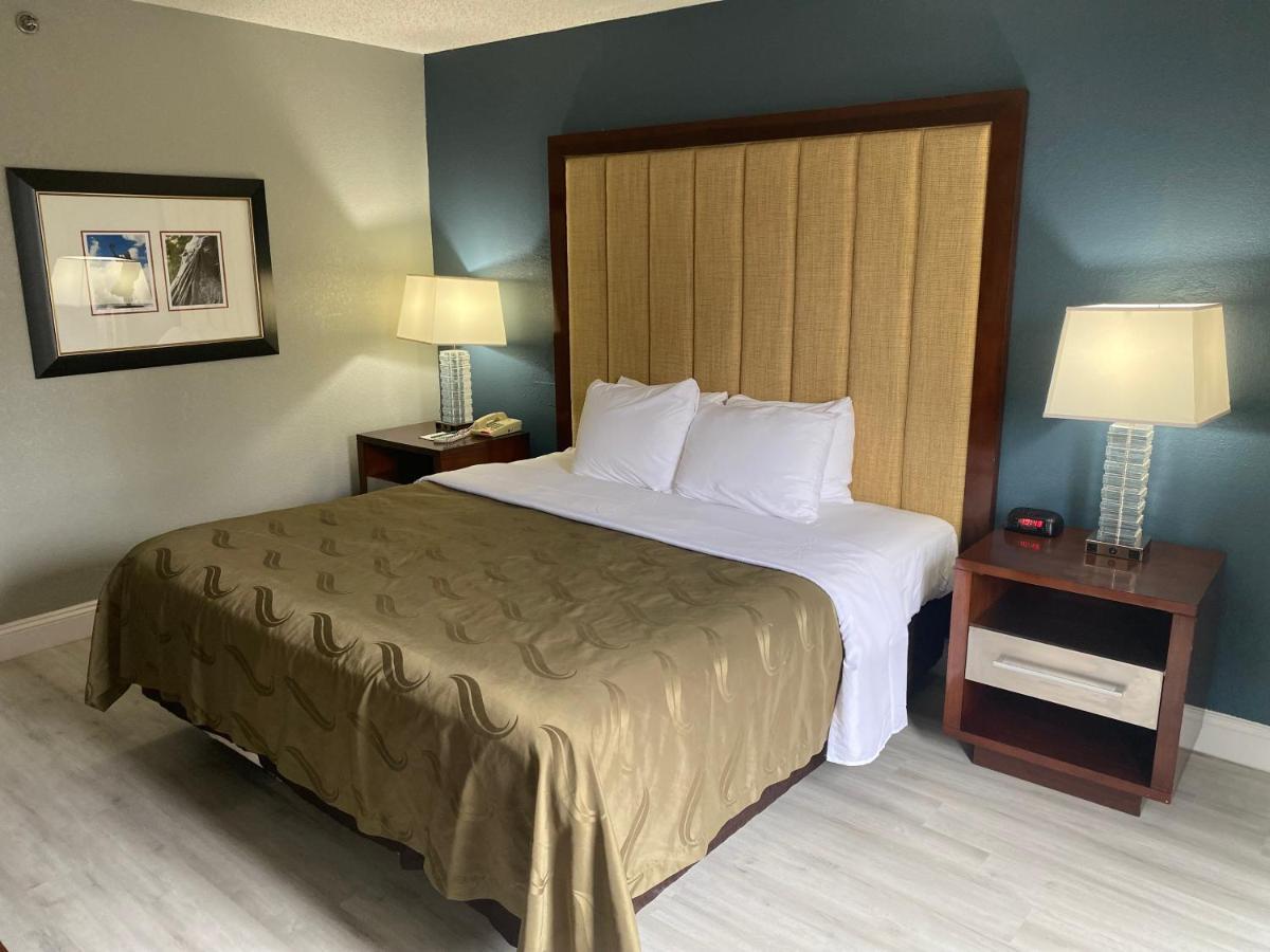 רוקי מאונט Quality Inn מראה חיצוני תמונה