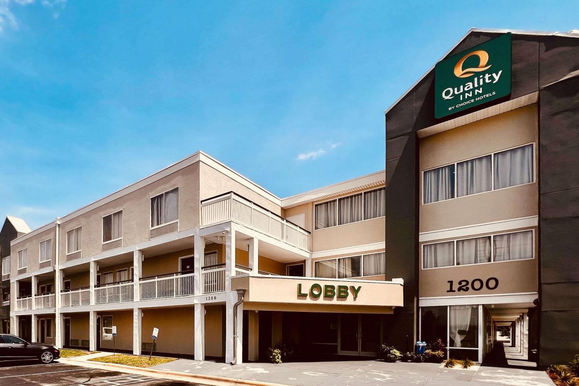 רוקי מאונט Quality Inn מראה חיצוני תמונה